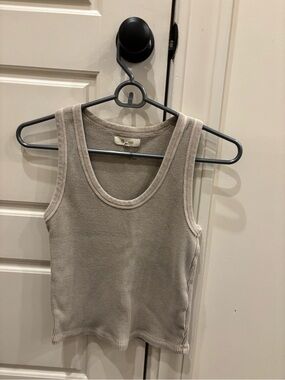 Madewell Ribbed Sleeveless Tank Top in grey beige